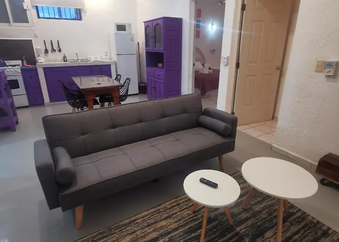 2 Bedroom With A/c Wi-fi Location! *
